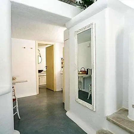 5 Traditional Hotel