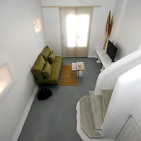 5 Traditional Hotel *